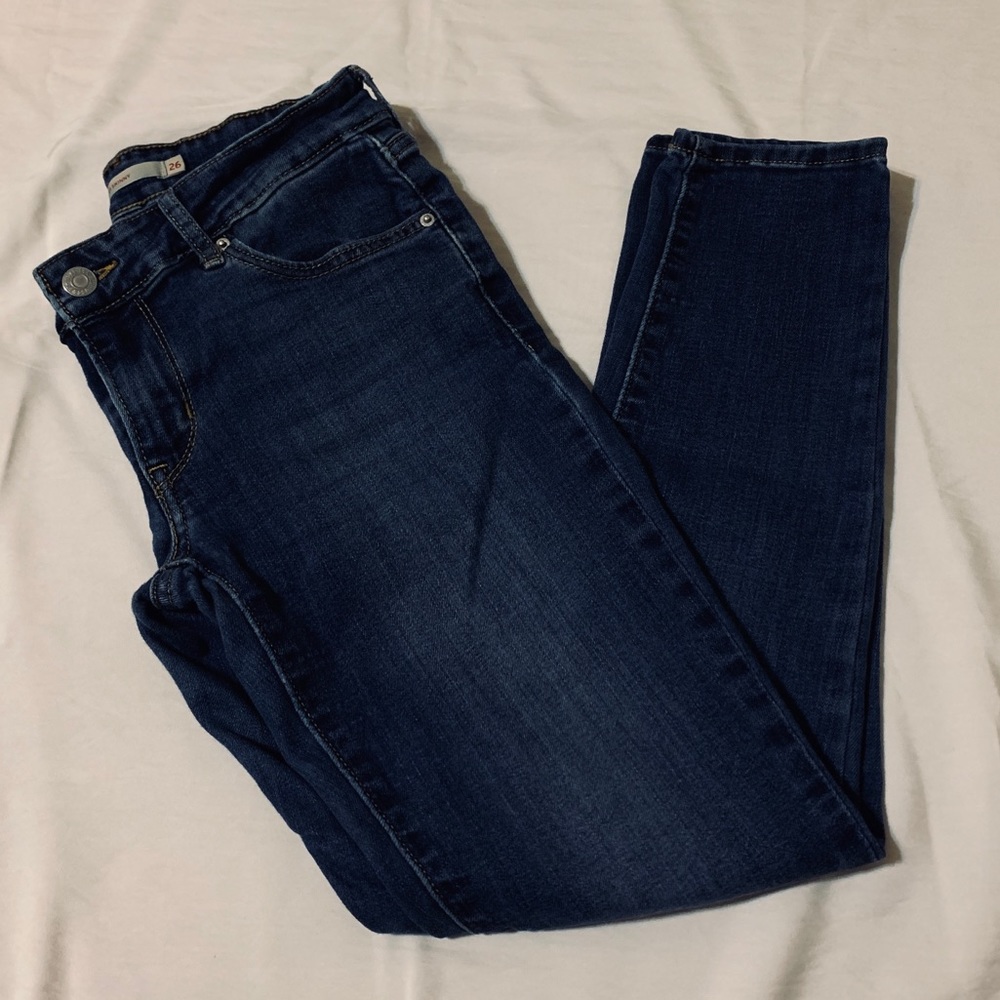 711 Levi’s Skinny Jeans